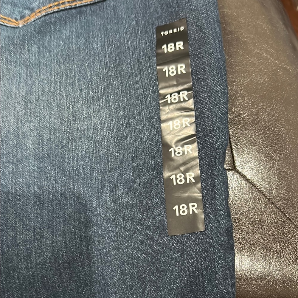 NWT Torrid Dark Blue Denim Jeans - Picture 4 of 9